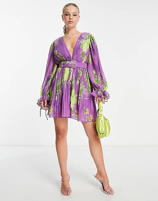 

Плиссированное мини-платье с объемными рукавами и поясом ASOS DESIGN