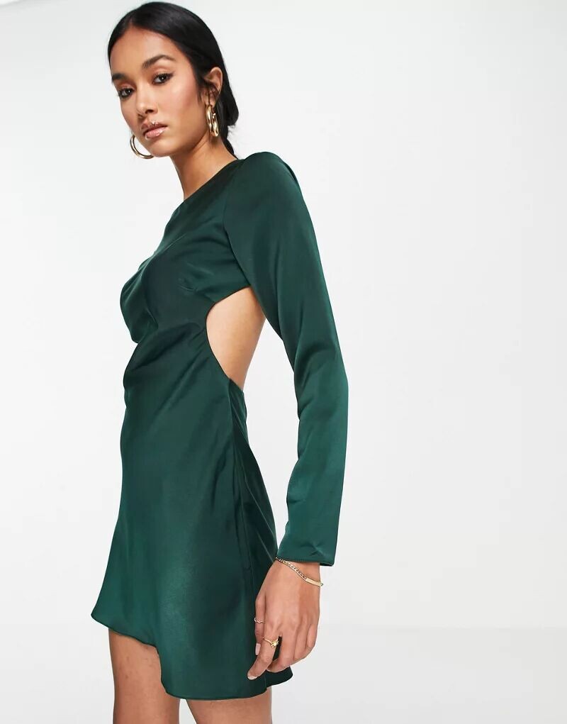 

Короткое атласное платье-футляр с открытой спиной ASOS зеленого цвета