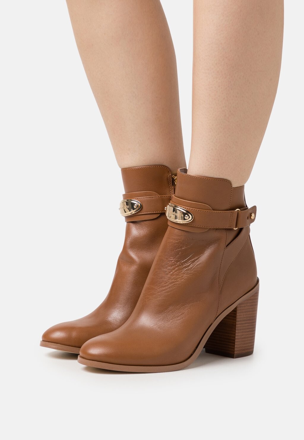 

Ботильоны DARCY HEELED MICHAEL Michael Kors, коричневый