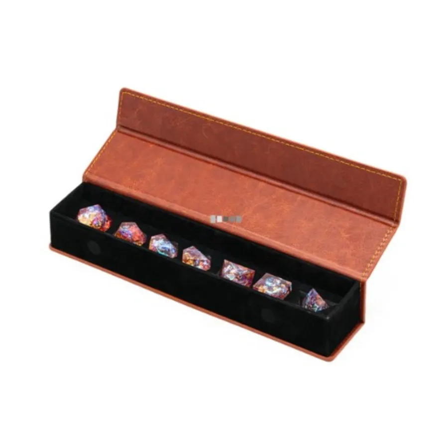 

Магнитное хранилище для игральных костей - коричневый кожзаменитель, Dice - Boxes, Trays, and Accessories (Foam Brain Games)
