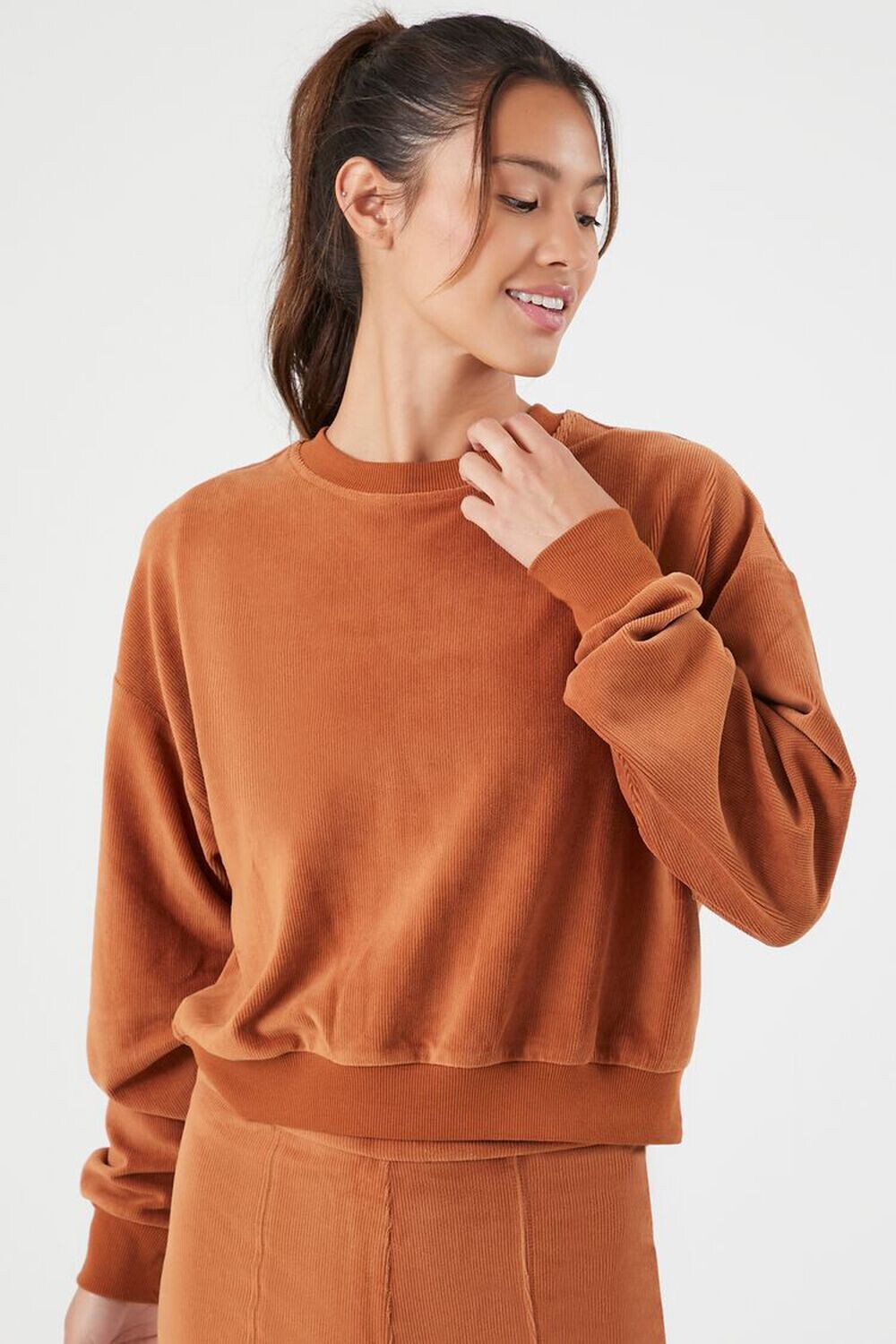 

Активный вельветовый пуловер Forever 21