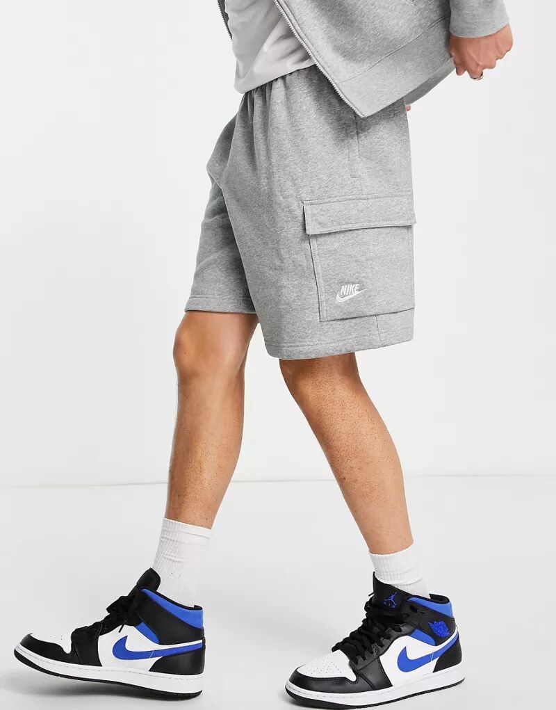 Серые шорты карго Nike Club