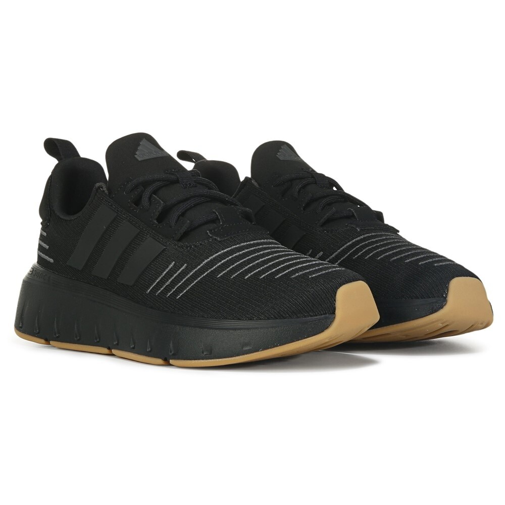 

Детские кроссовки Swift Run Big Kid Adidas, черный