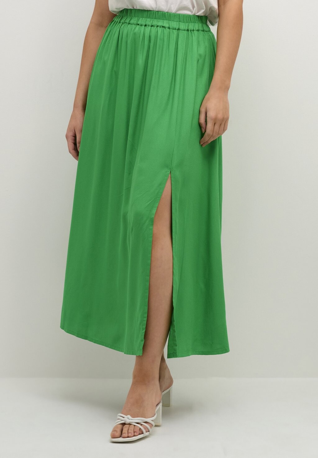 

Юбка Kaffe КАСАНДРИНА, цвет fern green