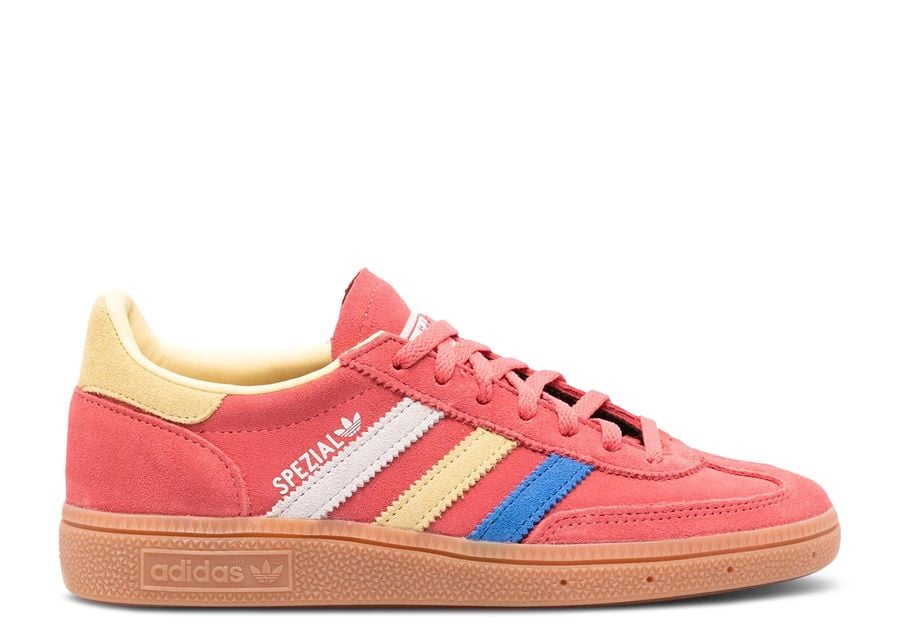 

Кроссовки adidas Wmns Handball Spezial, цвет Preloved Scarlet Almost Yellow