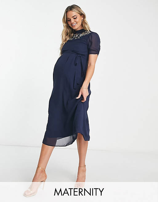 

Темно-синее платье миди с открытой спиной и вышивкой Hope & Ivy Maternity, Синий