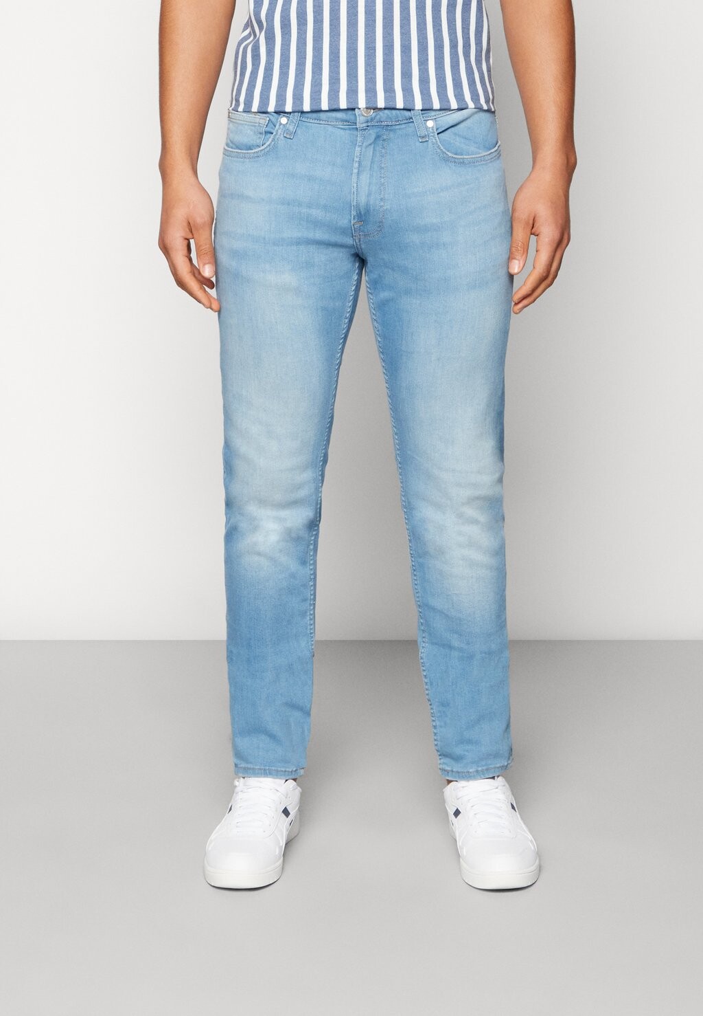 

Джинсы Slim fit Only & Sons