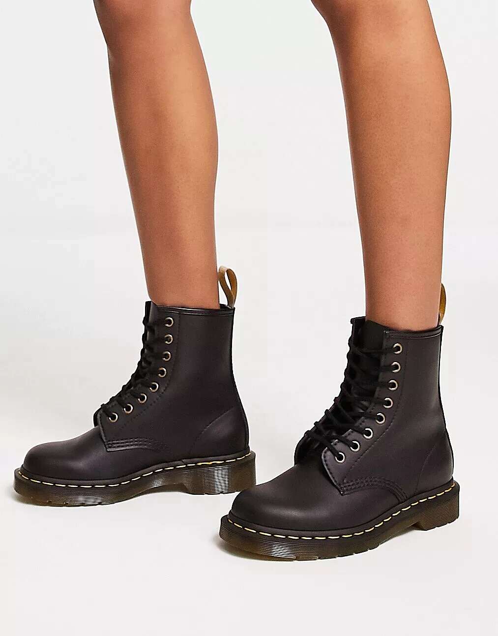 

Черные классические ботильоны Dr Martens Vegan 1460, Черный