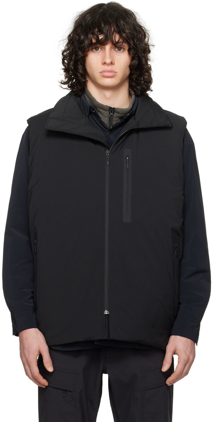 

Черный пуховик HCS City Field Descente Allterrain