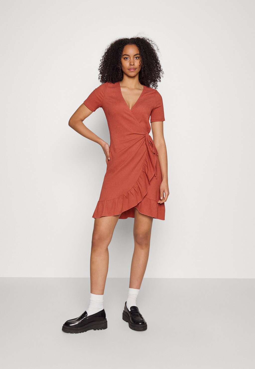 

Летнее платье Vero Moda