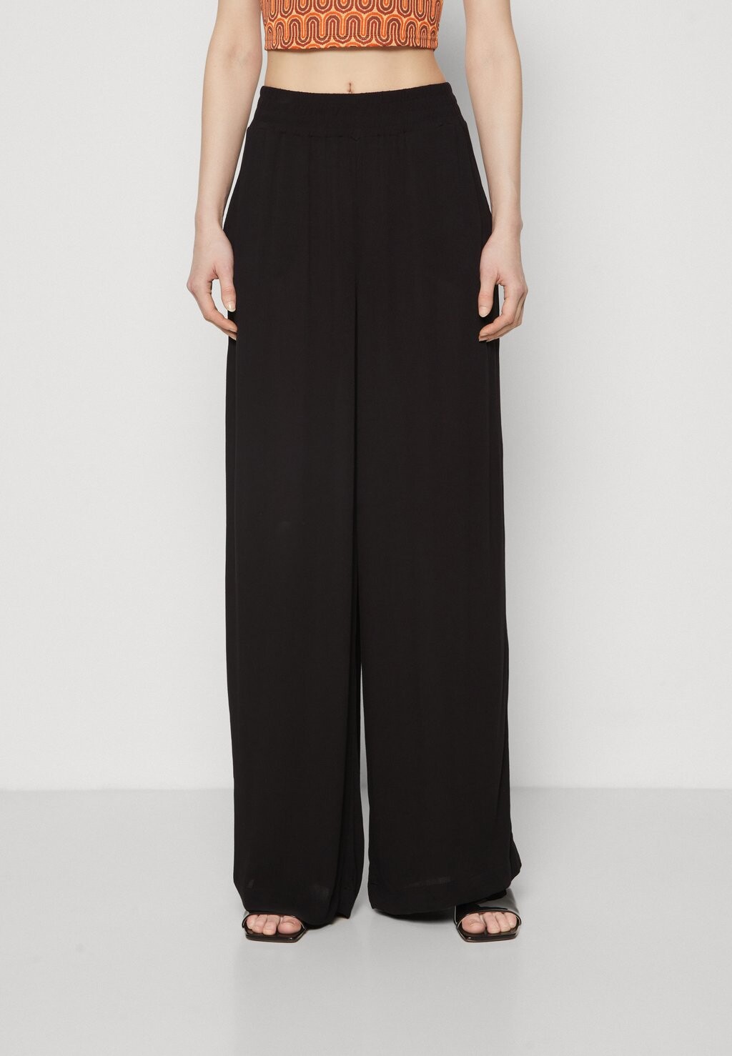 

Брюки VMMENNY WIDE PANTS Vero Moda, цвет black