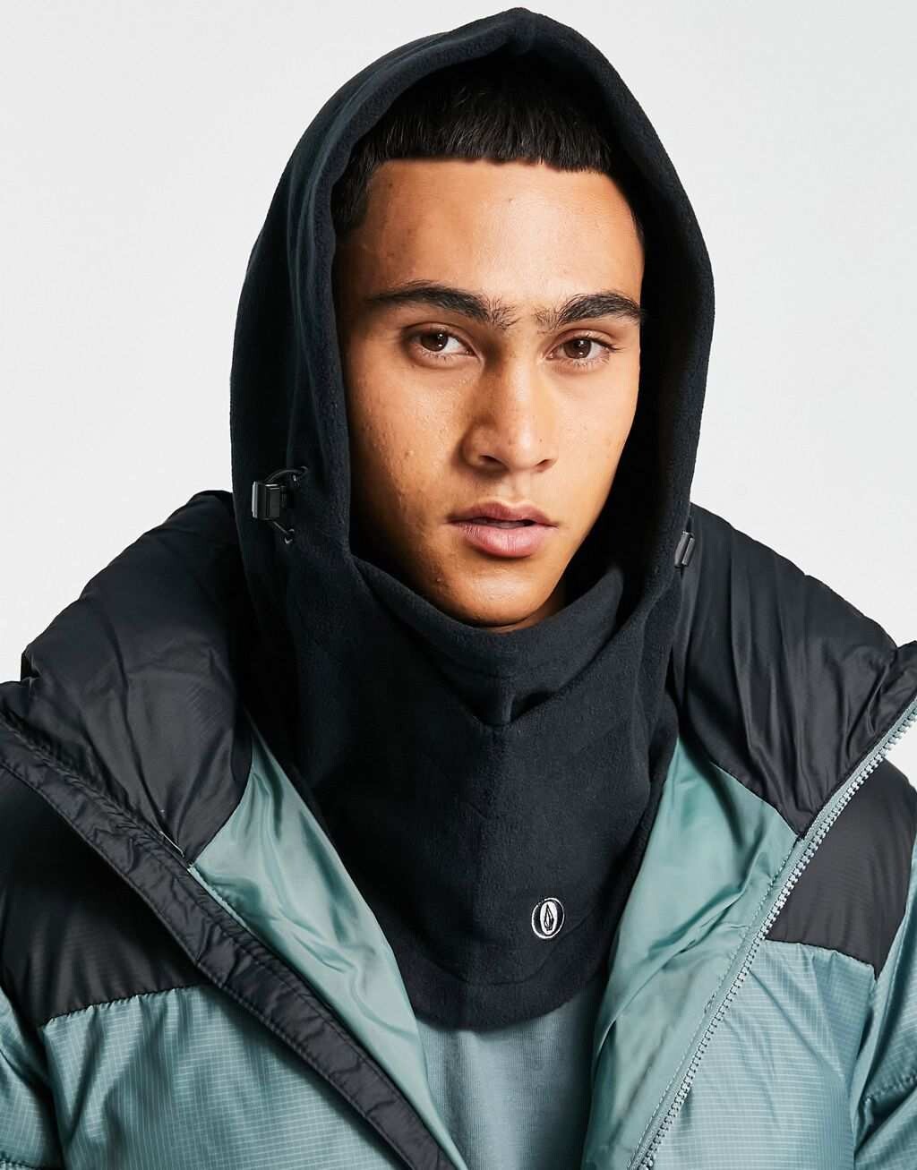 

Зимний снуд Volcom Travelin черный