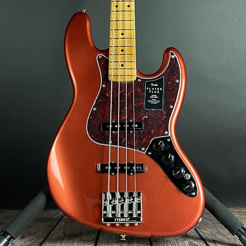 

Басс гитара Fender Player Plus Jazz Bass, Maple- Aged Candy Apple Red