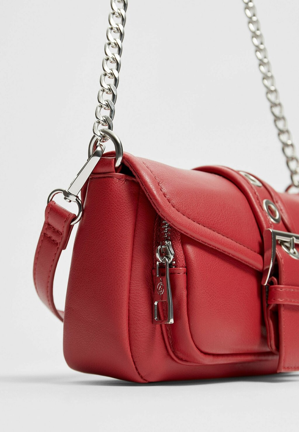 

Сумочка Buckled Stradivarius, красная