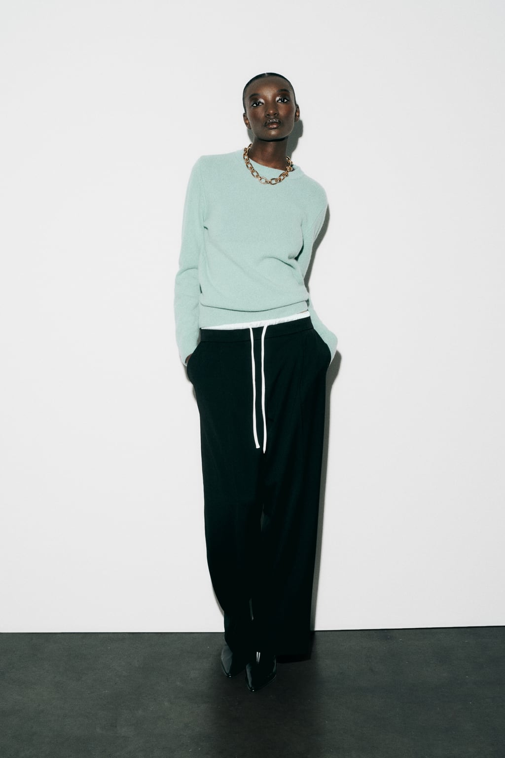 

Укороченный жилет с металлизированной нитью ZARA, зеленый