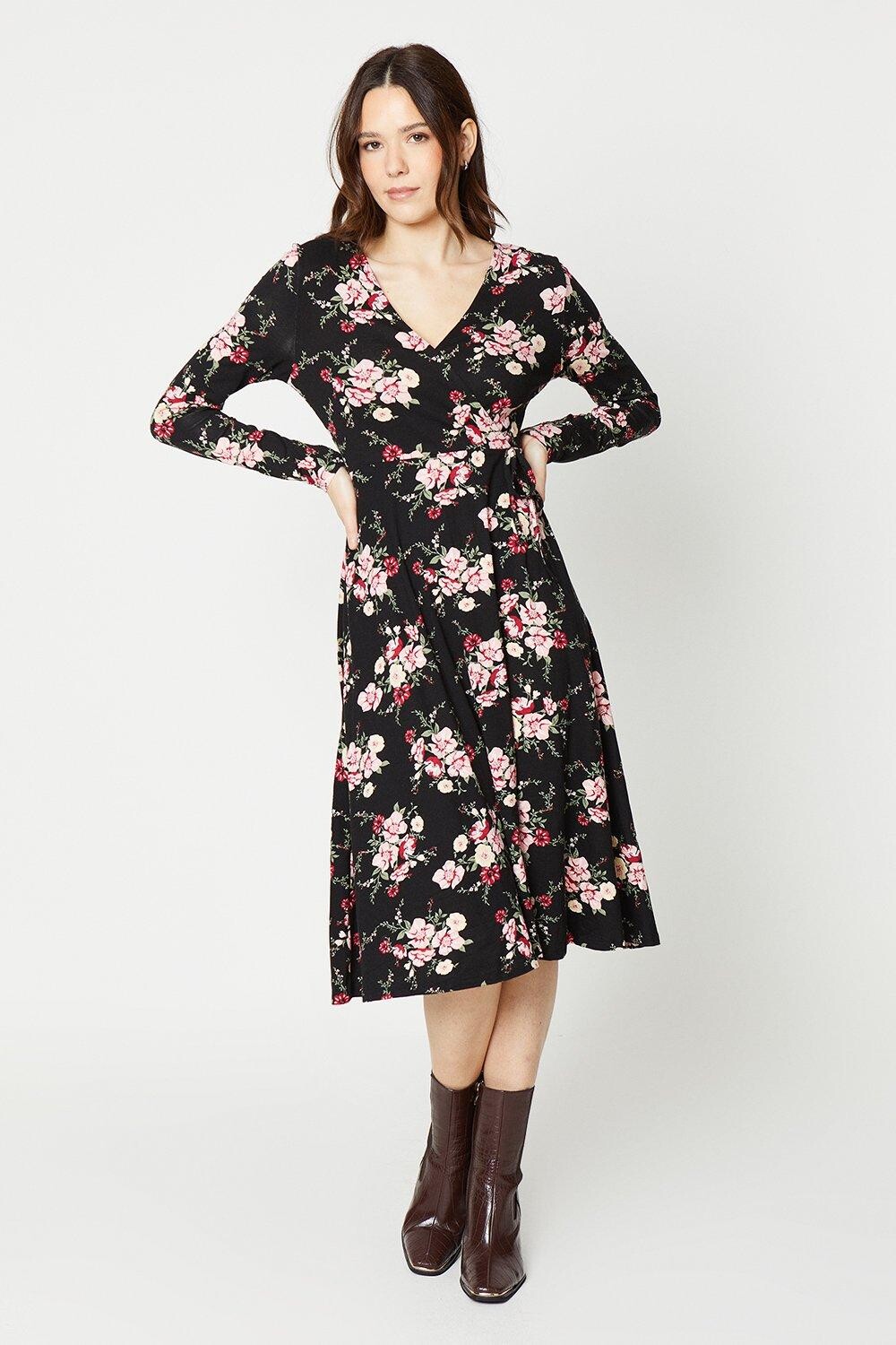 

Черное платье-миди с запахом и цветочным принтом Dorothy Perkins, мультиколор, Черный