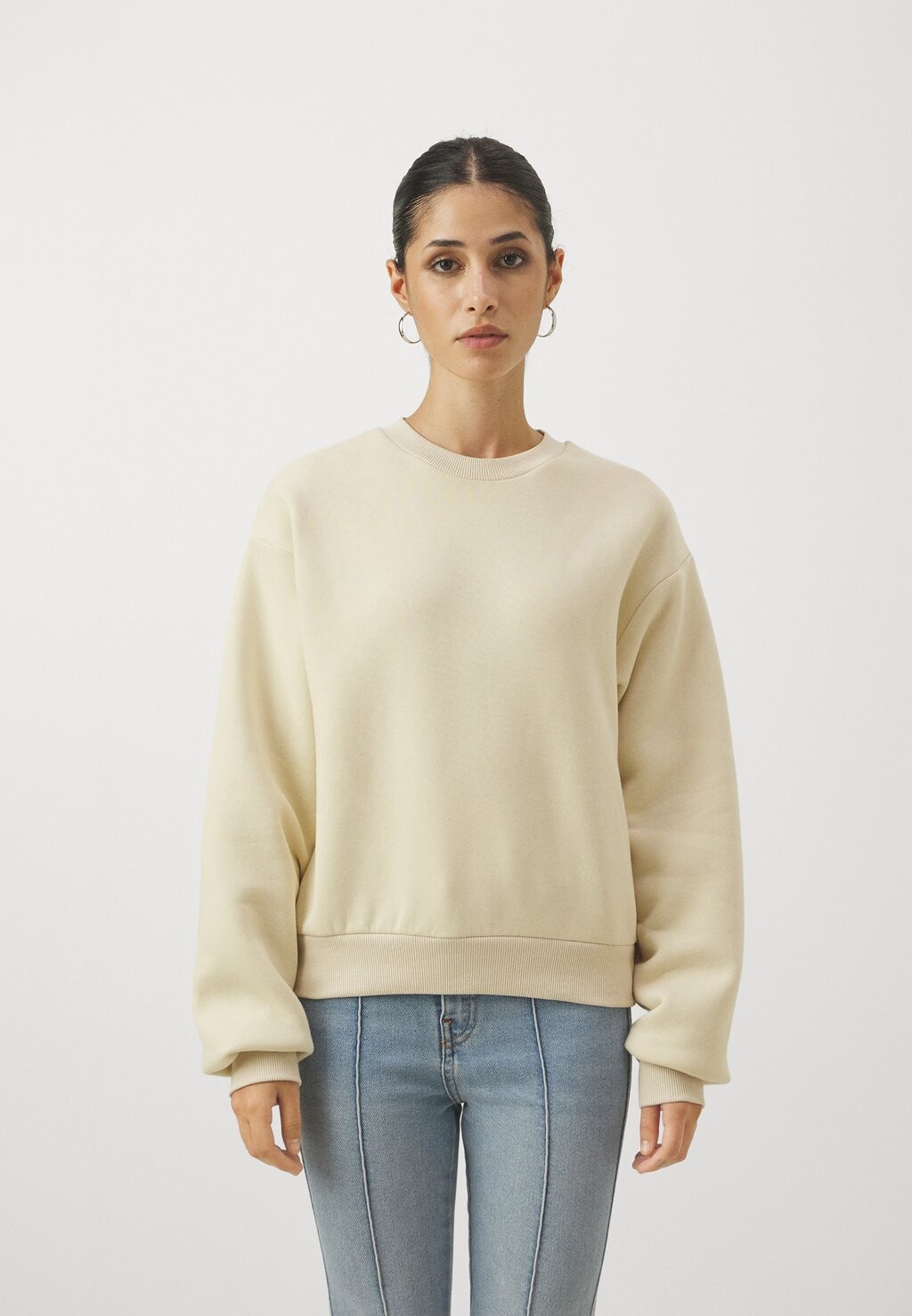 

Толстовка Gina Tricot BASIC, цвет almond milk