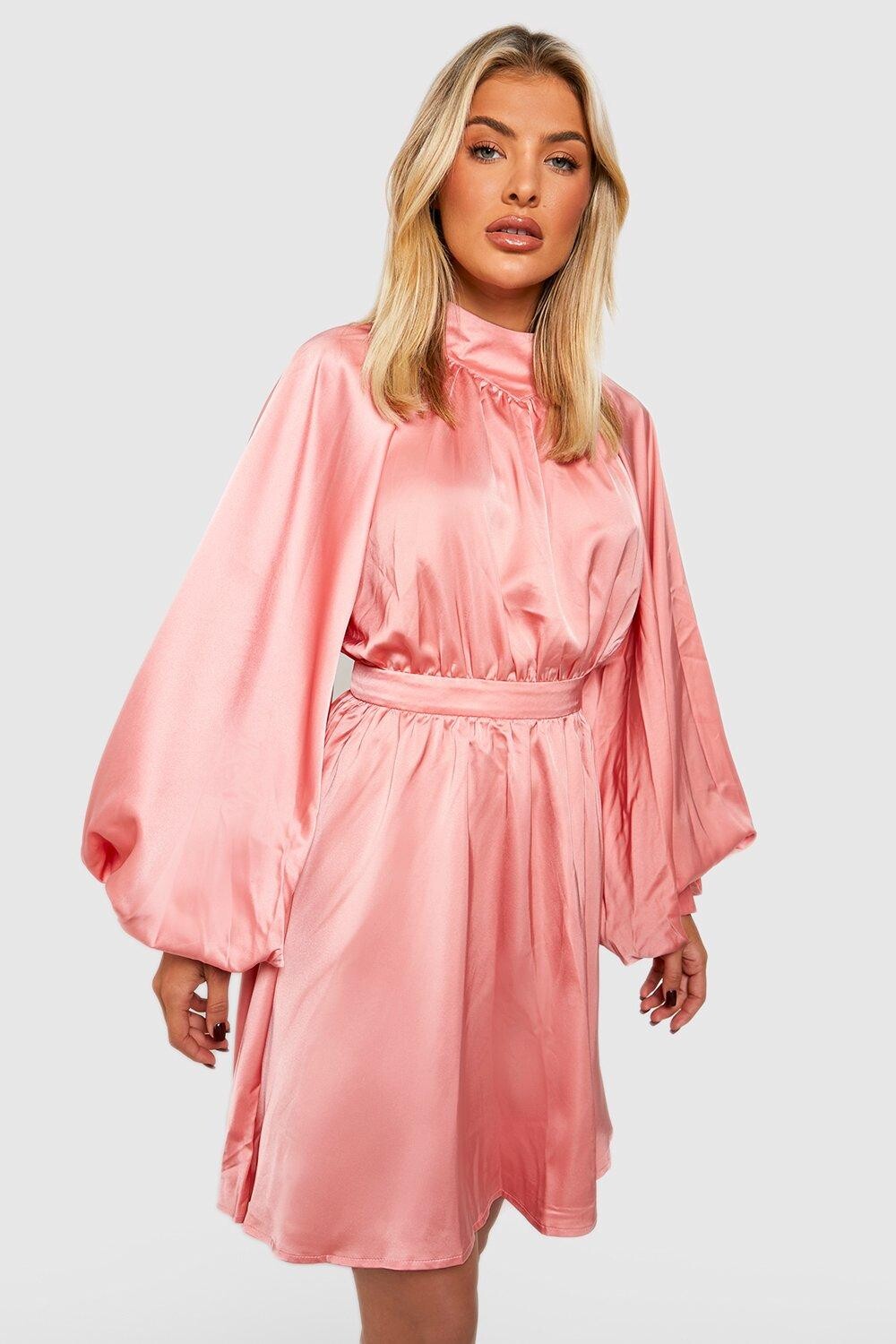 

Атласное мини-платье с рукавами блузон Boohoo, розовый