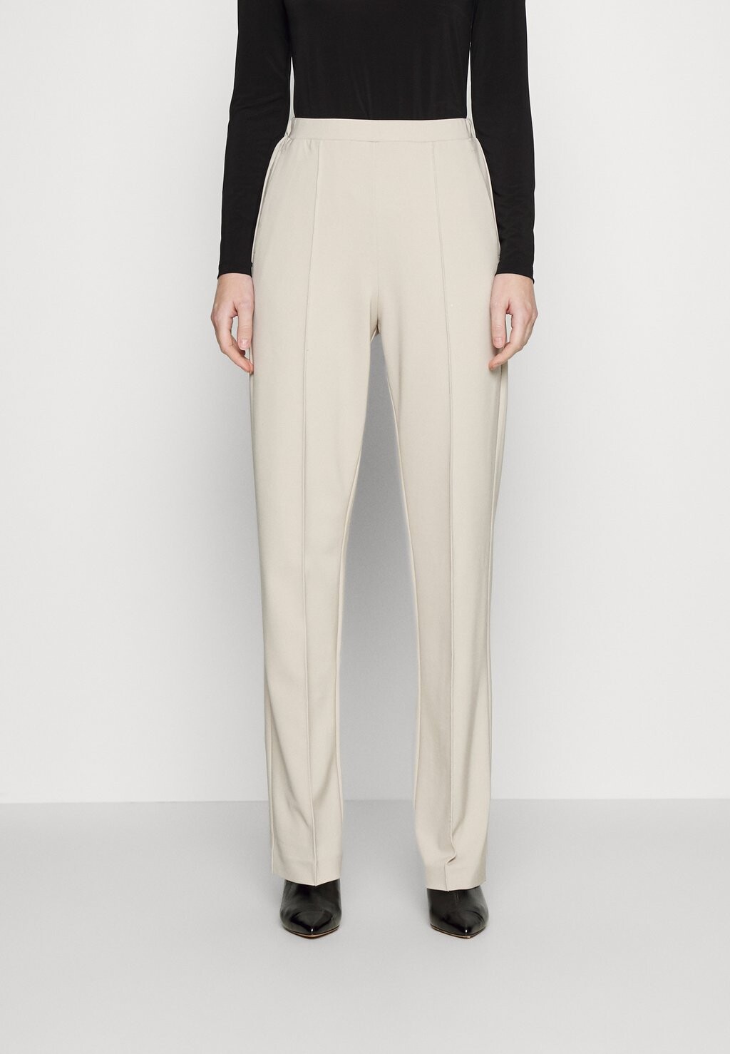 

Брюки Max Mara Leisure