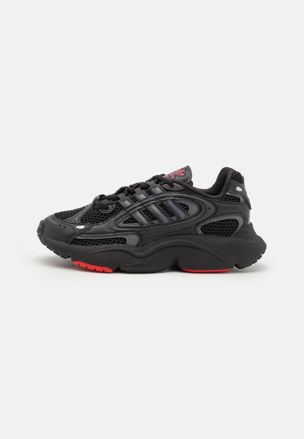

Низкие кроссовки Ozmillen Unisex adidas Originals, цвет core black/grey four/better scarlet