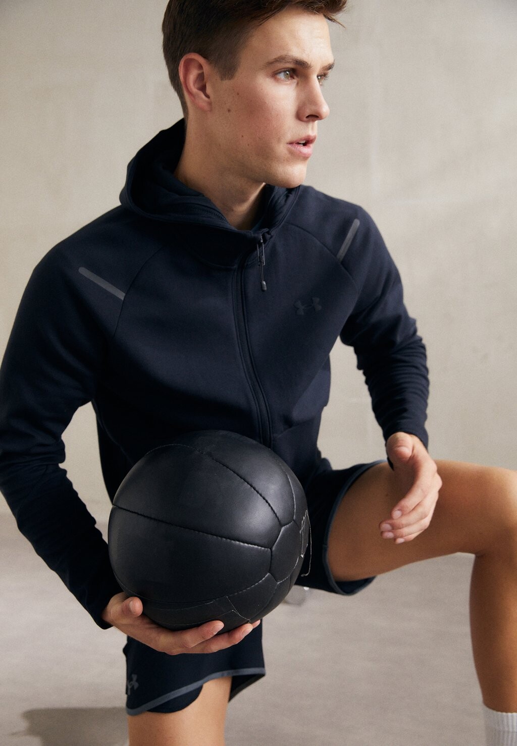 

Толстовка на молнии Unstoppable Under Armour, черный