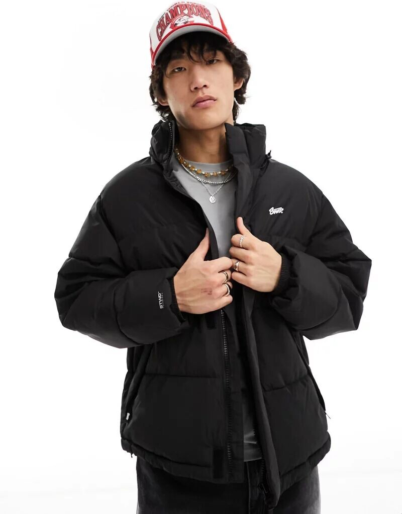 

Черная стеганая куртка с капюшоном Pull&Bear STWD
