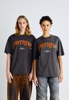 

Футболка с принтом JORFAITH TEE CREW NECK UNISEX Jack & Jones, черный