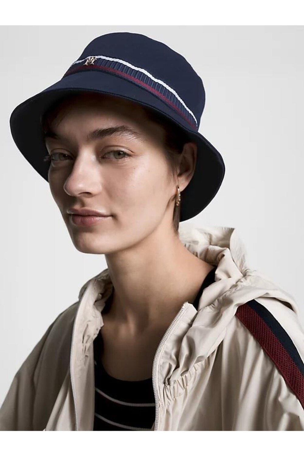 

Шляпа Tommy Hilfiger