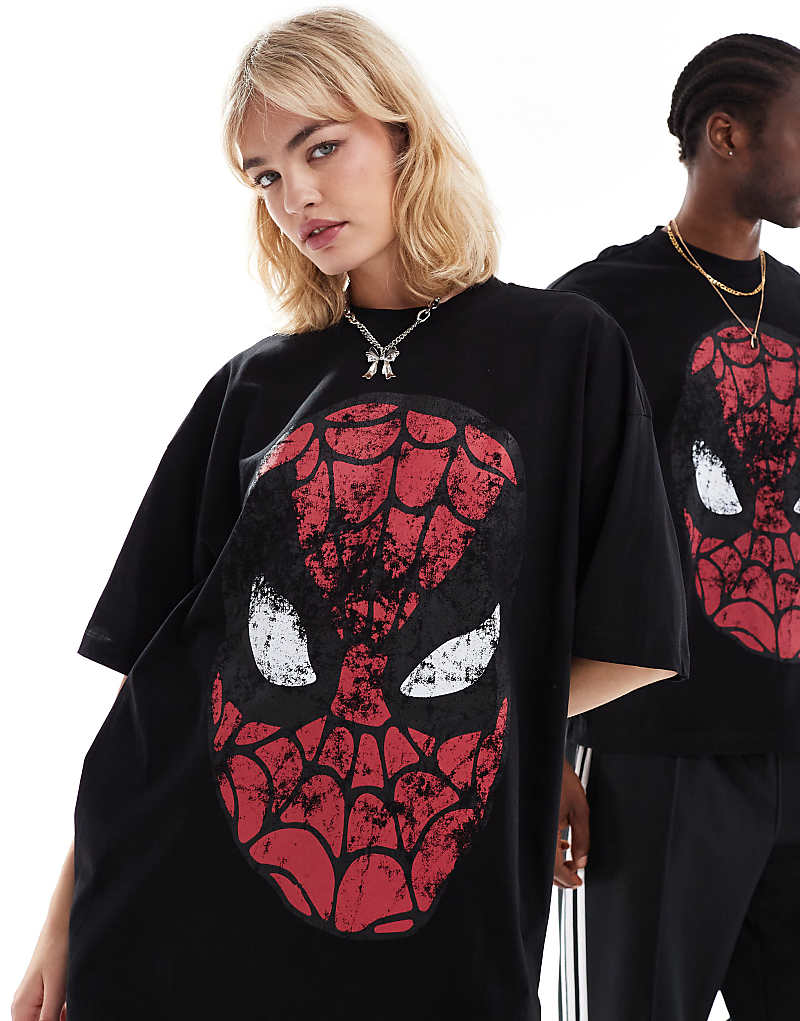 

Черная футболка унисекс ASOS DESIGN – Marvel – объемного кроя с крупным принтом «Человек-паук»