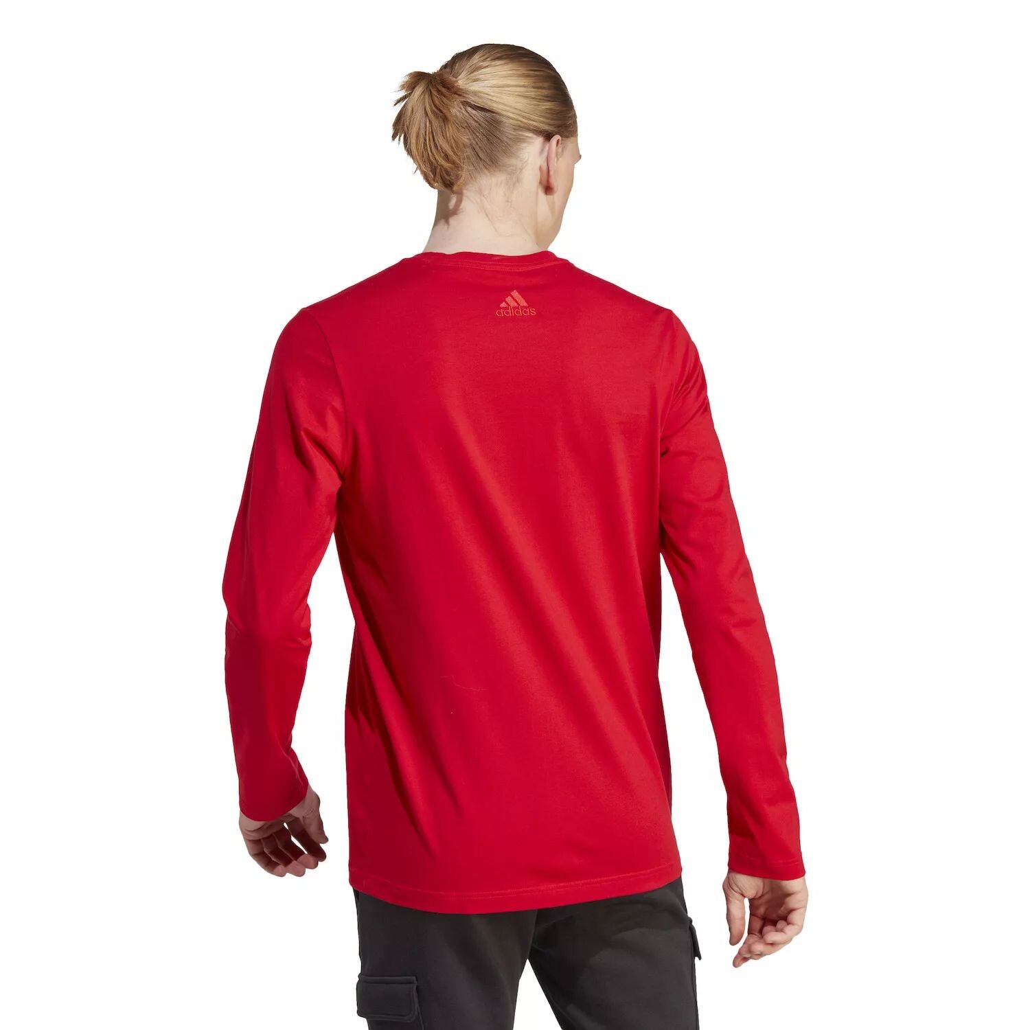 

Мужская футболка с длинными рукавами и рисунком adidas Sportswear Essentials