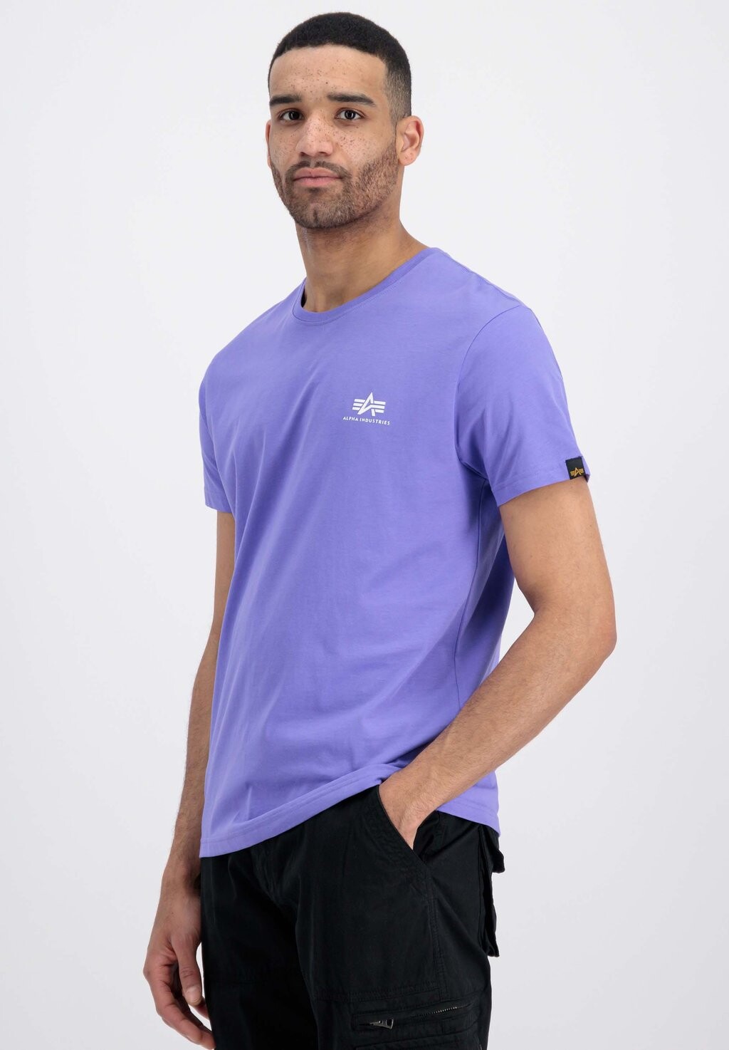 

Футболка с принтом Small Logo Alpha Industries, цвет electric violet