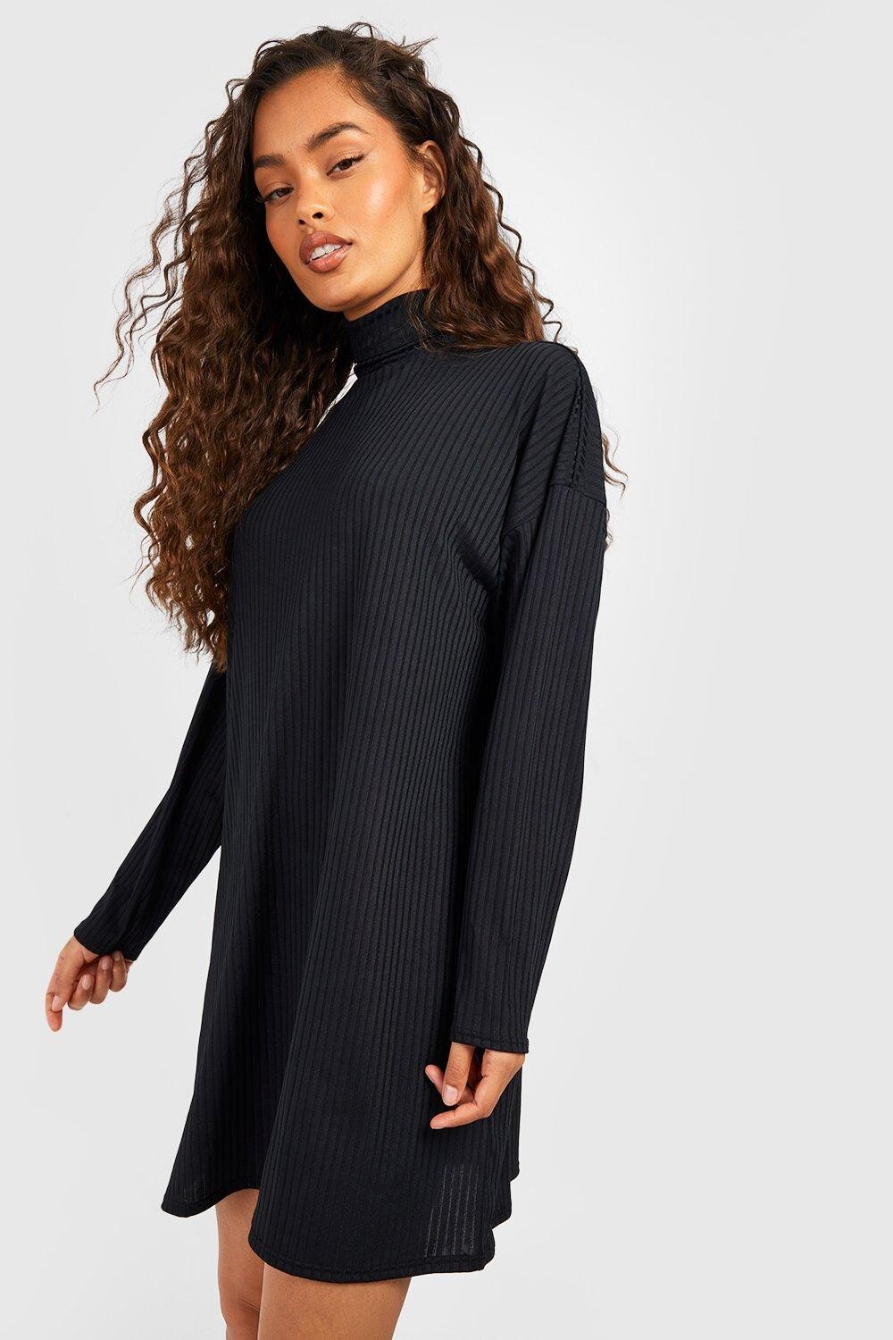 

Платье-свитер в ребку Boohoo, черный