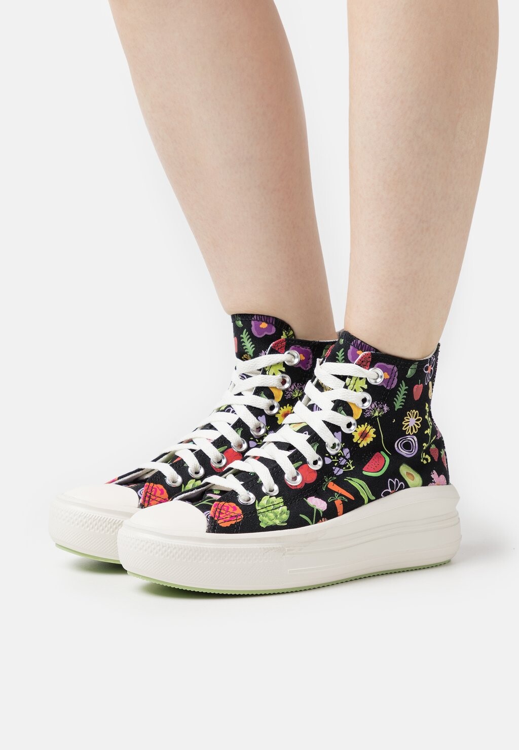 

Высокие кроссовки Converse