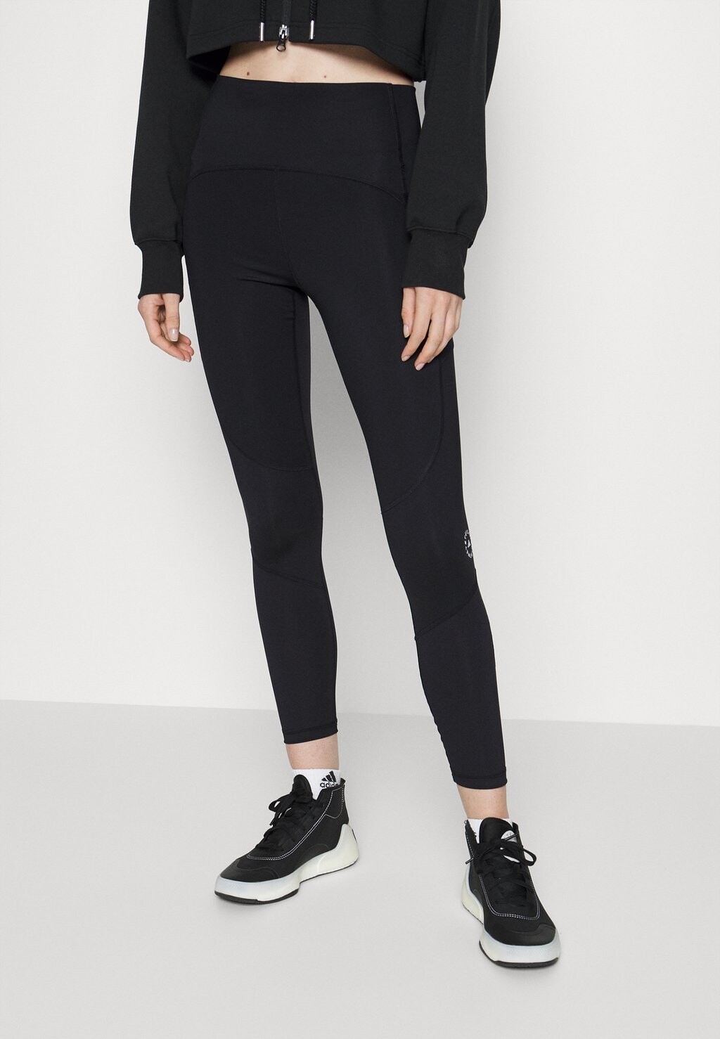 

Тайтсы adidas by Stella McCartney, черный