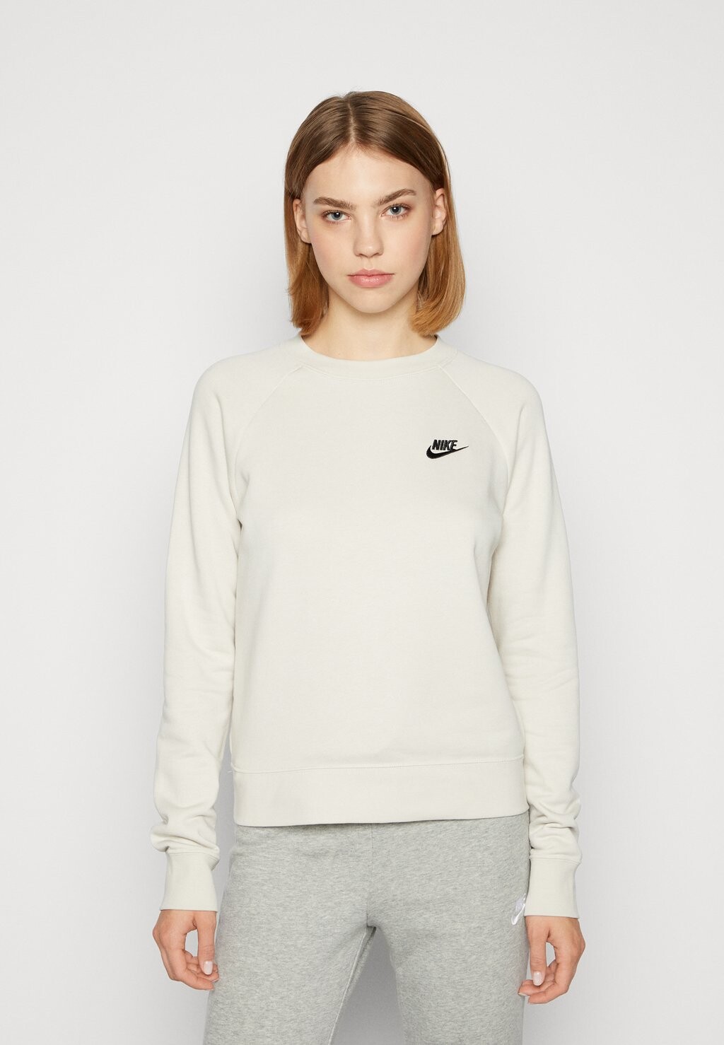 

Толстовка Nike