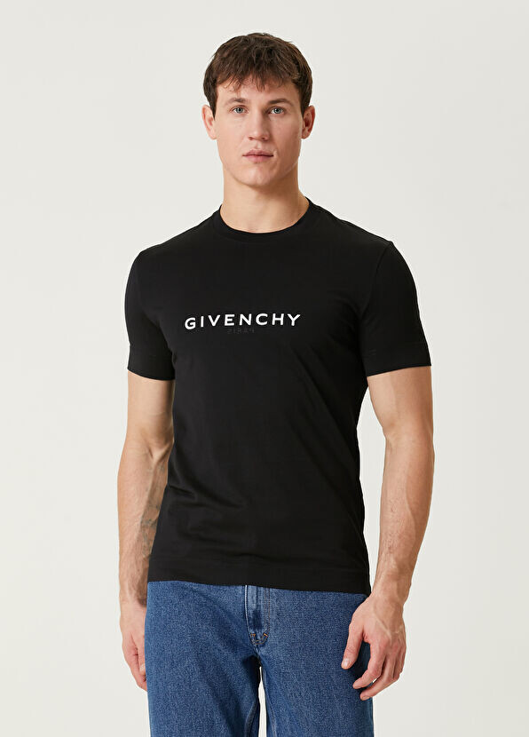

Футболка приталенного кроя с обратным логотипом Givenchy, белый