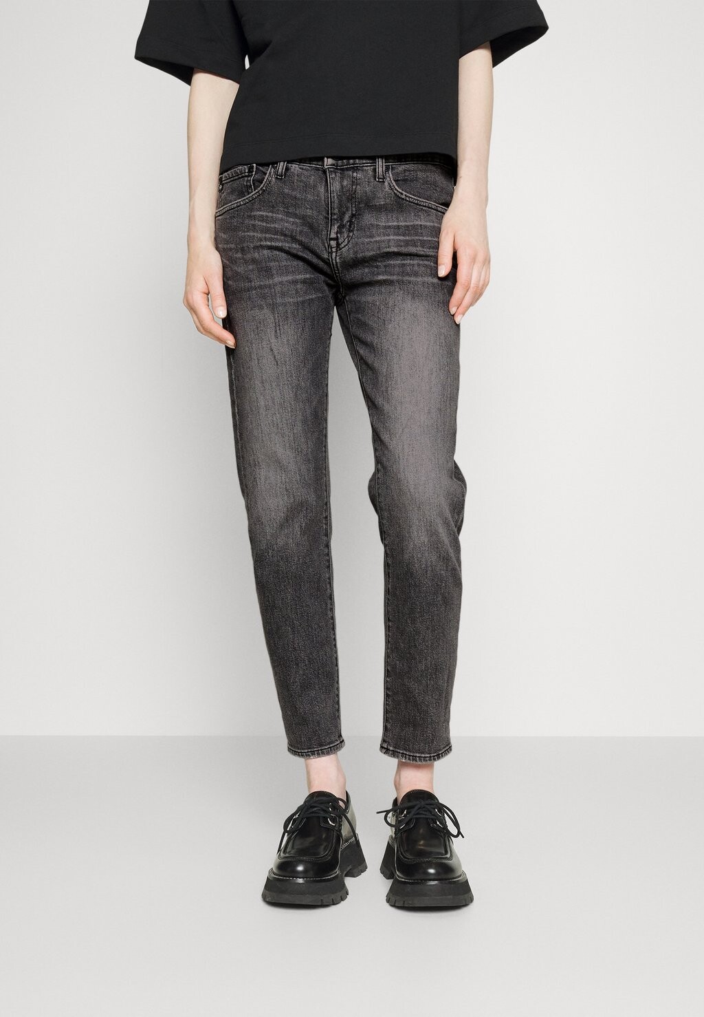 

Джинсы Slim fit AG Jeans