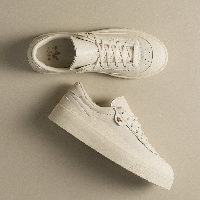 

Кроссовки Nucombe Adidas, белый