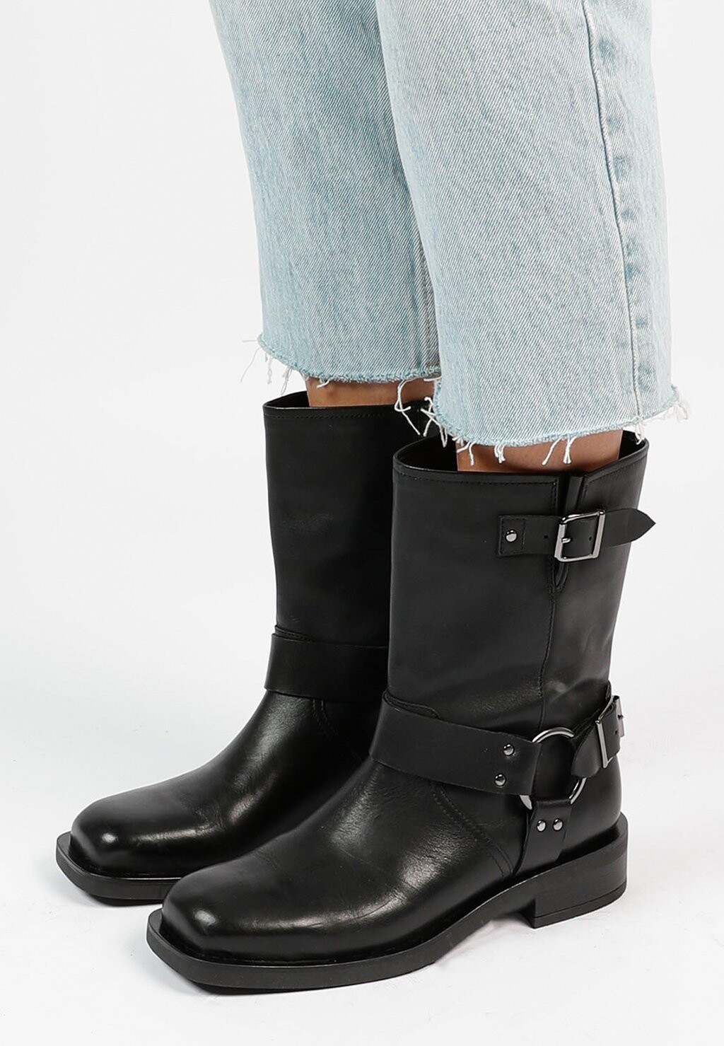 

Ковбойские/байкерские ботильоны BUCKLE MIT SCHNALLEN sacha, цвет black