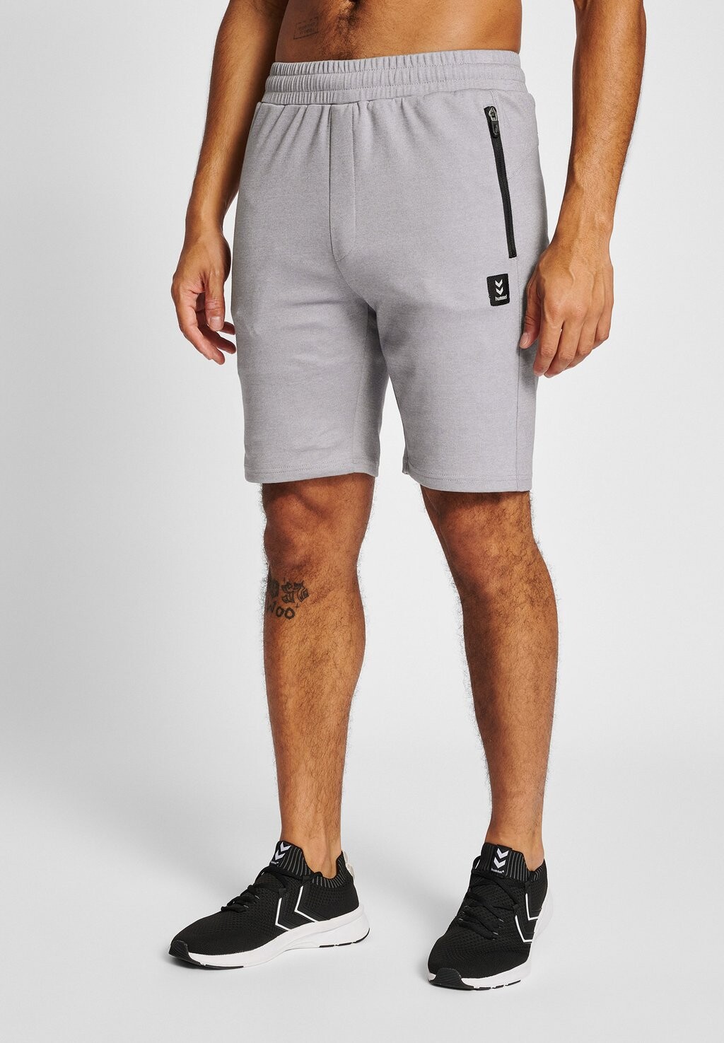 

Спортивные шорты Hummel, серый