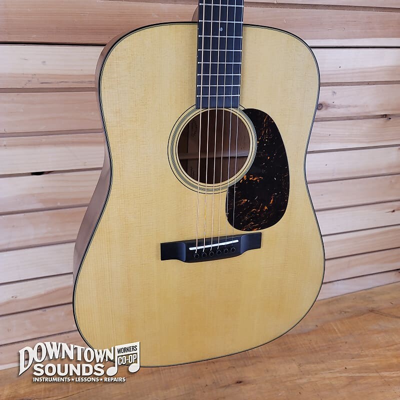 

Акустическая гитара Martin D-18 Satin with Martin Hard Case - Satin Natural