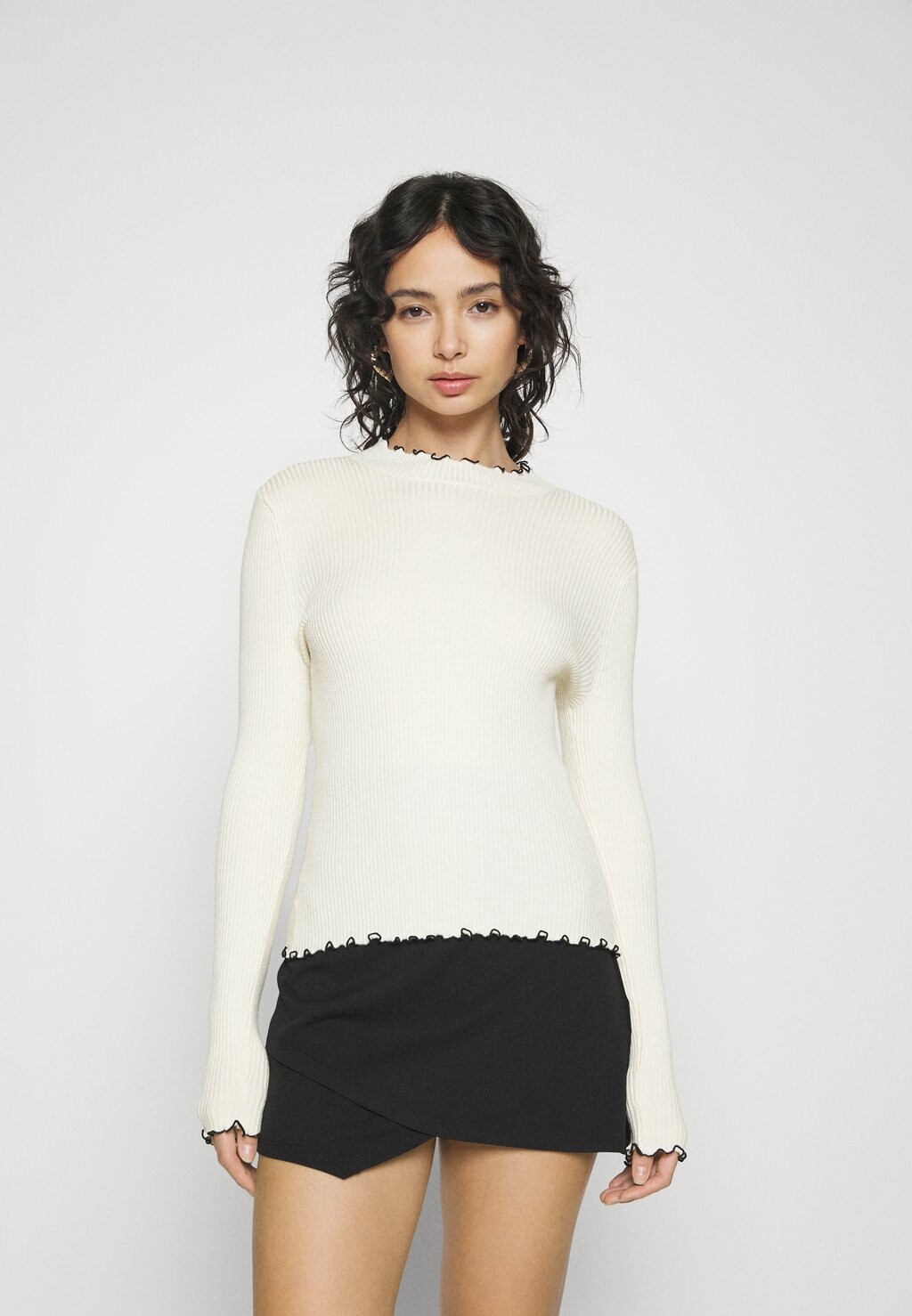 

Свитер Vero Moda