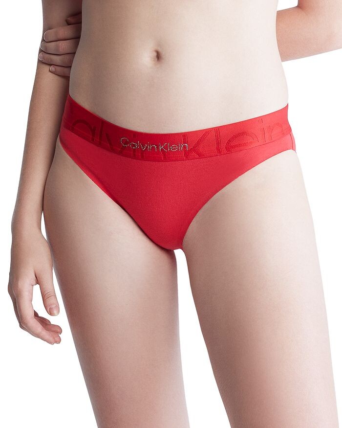 

Праздничное бикини с тиснением Icon Calvin Klein