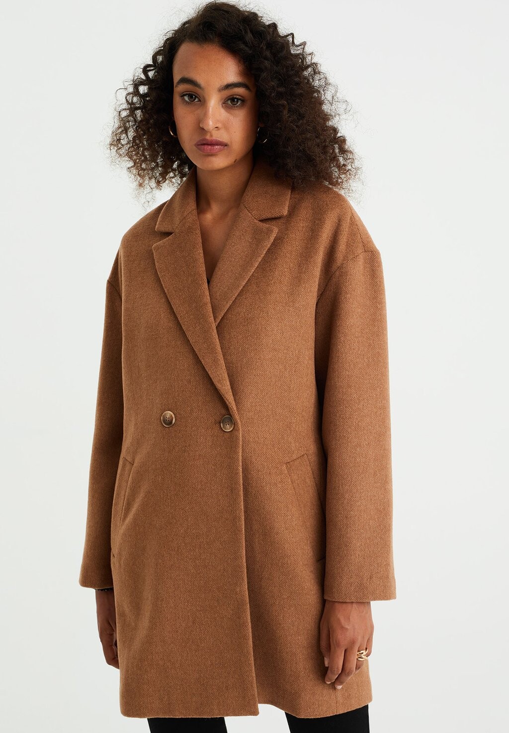 

Короткое пальто WE Fashion, коричневый