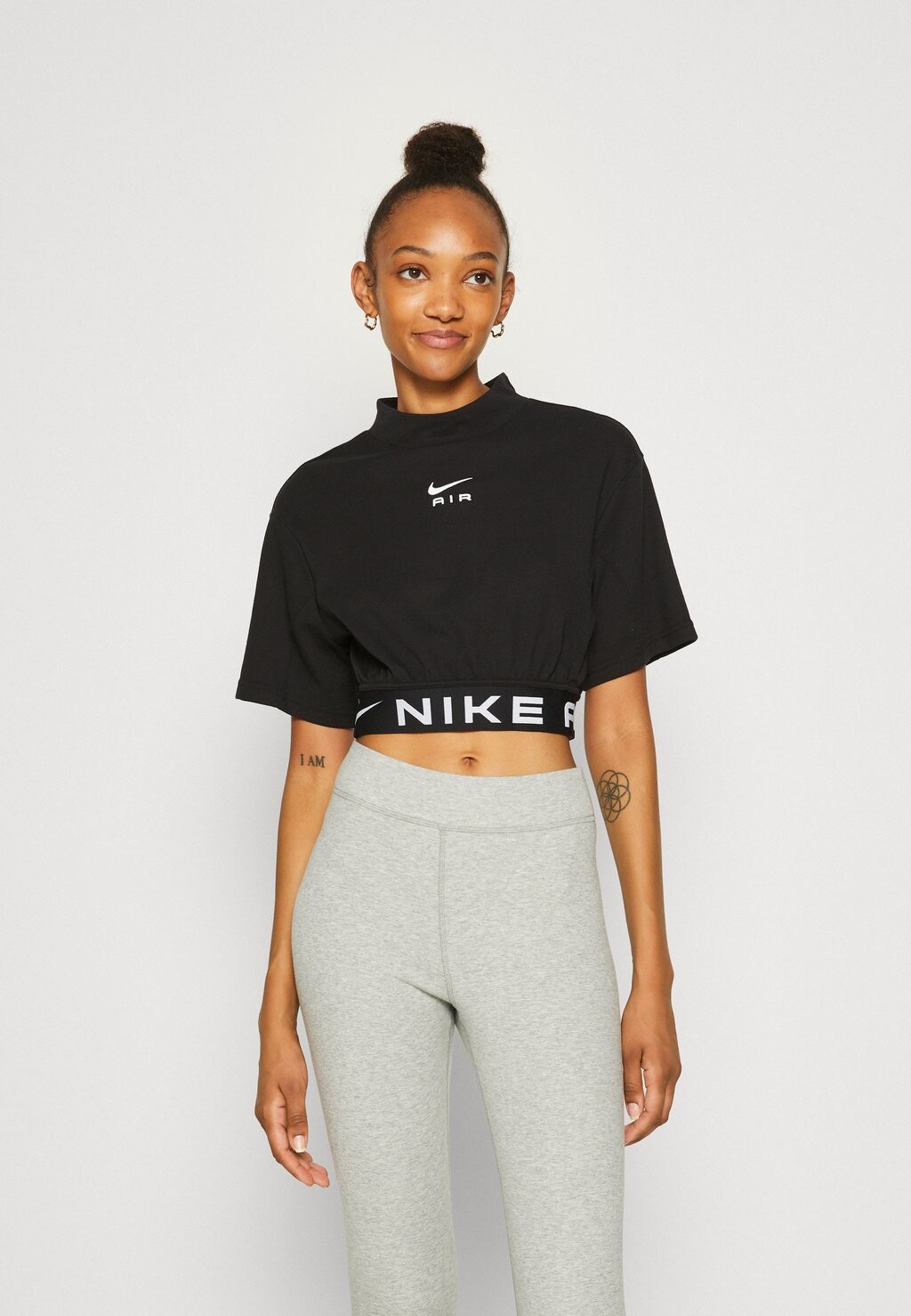 

Футболка с принтом Nike, черно-белый, Черный