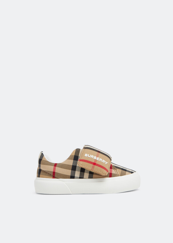 

Кроссовки Burberry James, рисунок