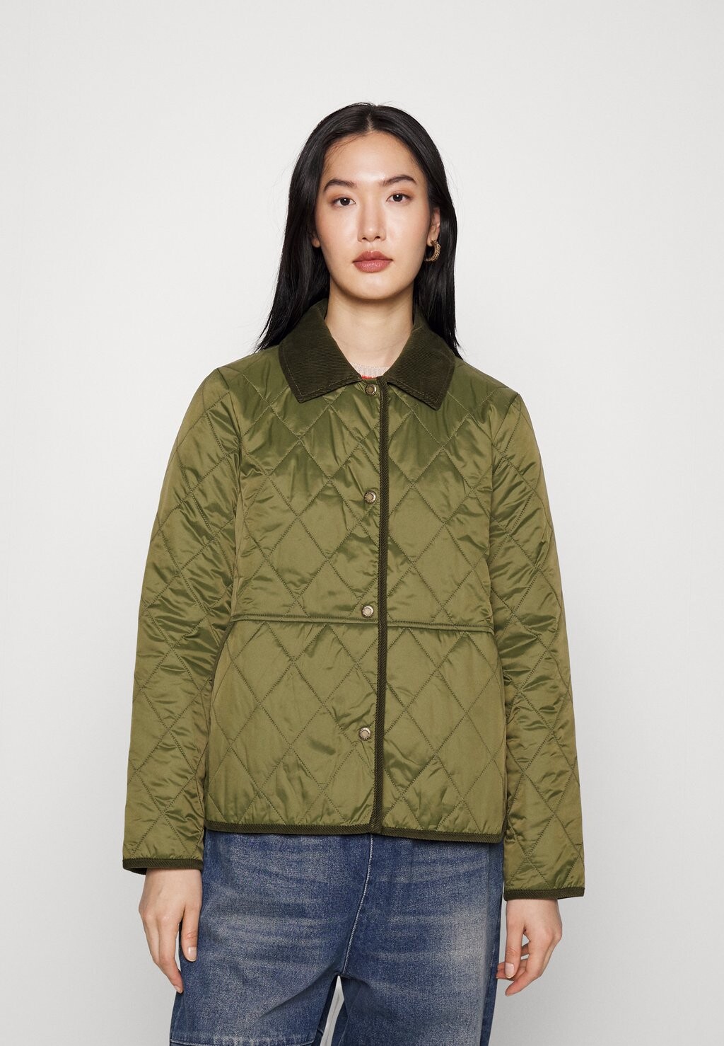 

Легкая куртка Barbour