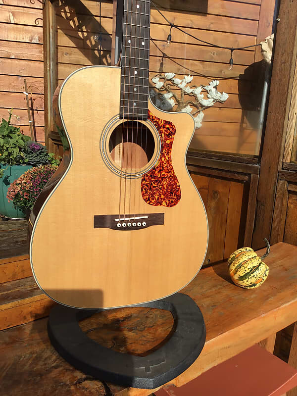 

Акустическая гитара Guild OM-140CE Acoustic-Electric Guitar Natural