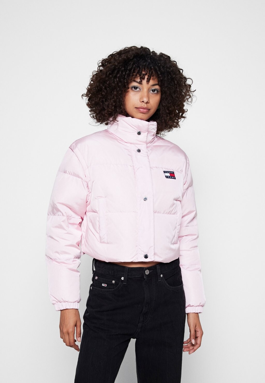 

Зимняя куртка Tommy Jeans