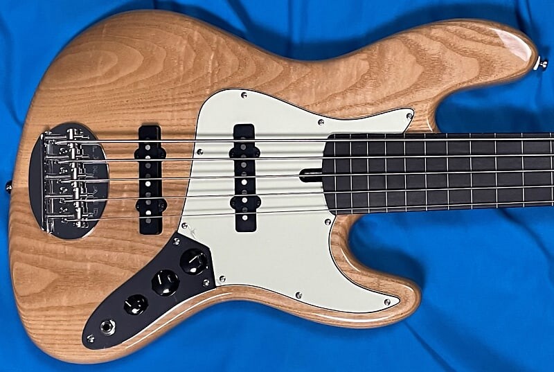 

Басс гитара Lakland Skyline 55-60 FRETLESS, Natural / Lined Ebony